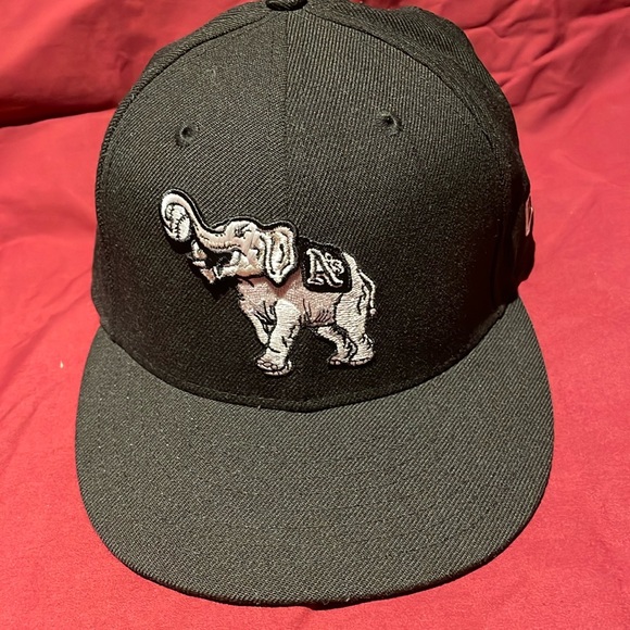 New Era Other - Oakland Athletics Fitted Hat By New Era